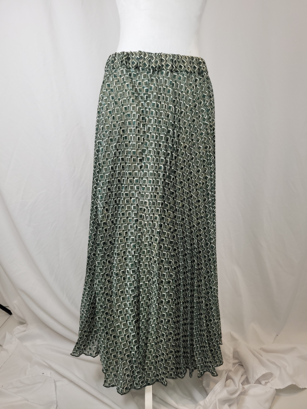 H&M Green Geometric Maxi Skirt - Picture 2 of 12